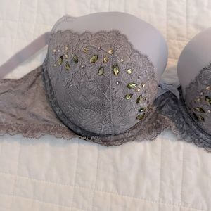 Victoria’s Secret bra